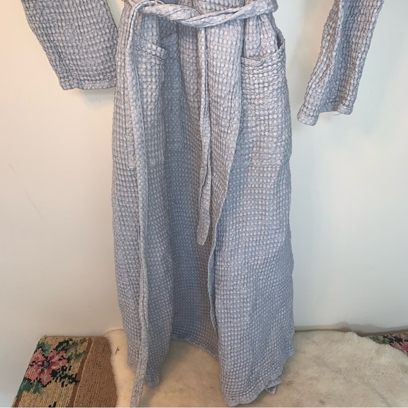 Magic Linen Grey Waffle Knit Robe - Picture 8 of 15